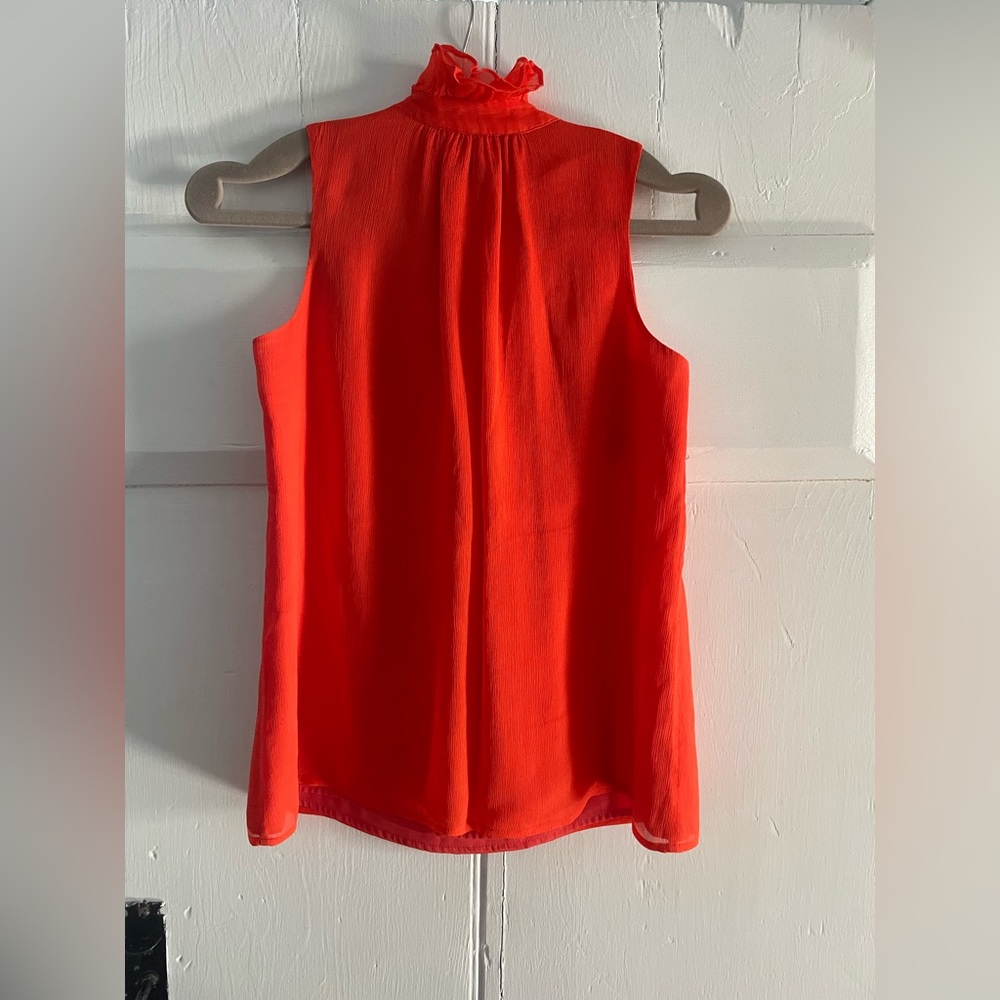 JCrew Orange Sleeveless Top Size 00. In great condition and perfect for summer